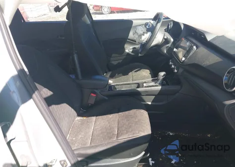 2024 Nissan Kicks Sv Xtronic Cvt z USA, uszkodzony, nr VIN 3N1CP5CV7RL574269